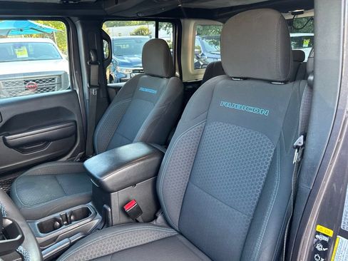 Used 2024 Jeep Wrangler Unlimited Rubicon 4xe AWD/4WD image 14