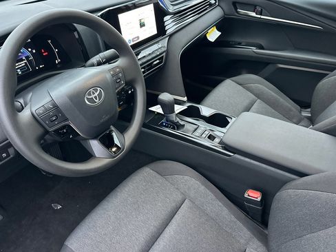 Used 2026 Toyota Camry LE image 9