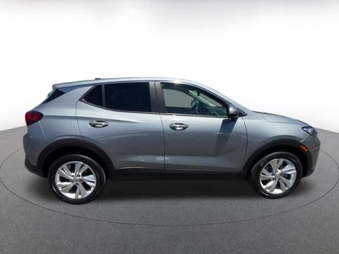 Used 2025 Buick Encore GX Preferred AWD/4WD image 16