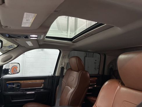 Used 2017 RAM 2500 Longhorn w/ Convenience Group AWD/4WD image 38