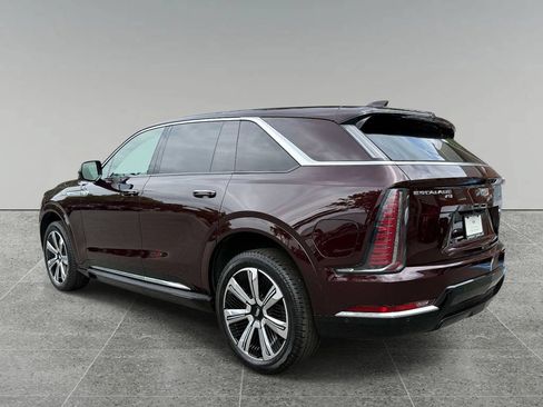 Used 2025 Cadillac Escalade IQ Luxury 2 w/ LPO, Premium Carpet Package AWD/4WD image 12