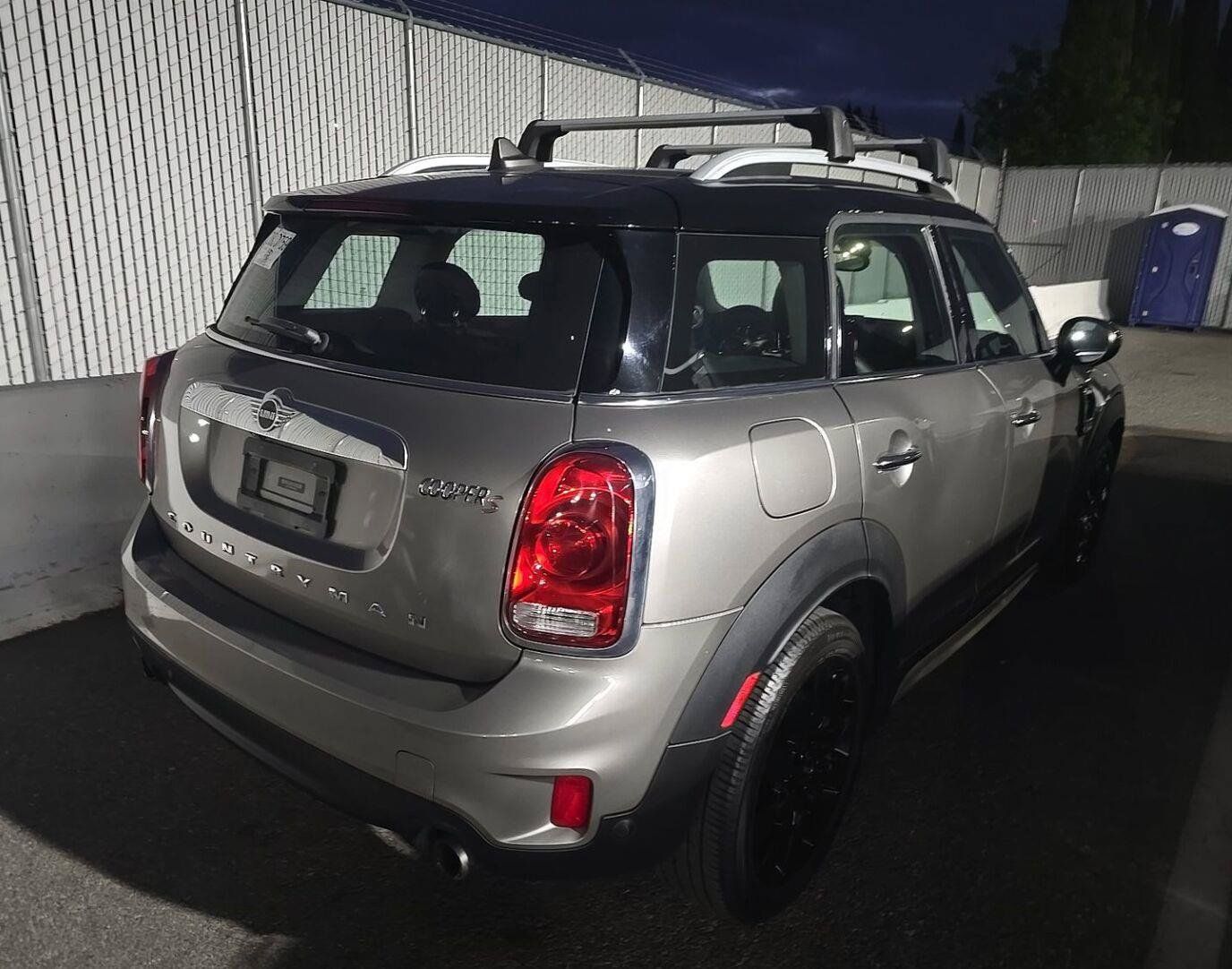 Used 2019 MINI Cooper Countryman S w/ Premium Package FWD image 9