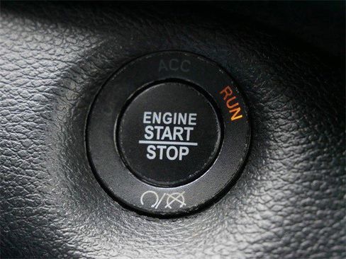 Used 2020 Jeep Cherokee High Altitude image 25