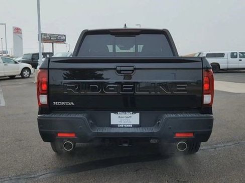 Used 2025 Honda Ridgeline Black Edition image 21