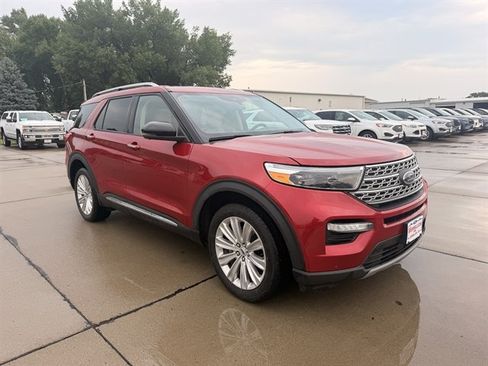 Used 2021 Ford Explorer Limited w/ Equipment Group 301A AWD/4WD image 1