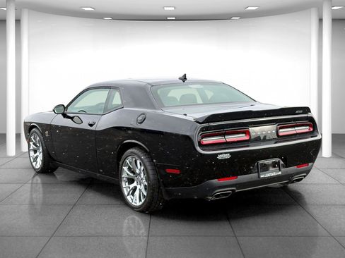 Used 2023 Dodge Challenger R/T Scat Pack image 5