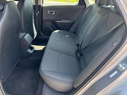 Used 2025 Kia K4 FWD image 25