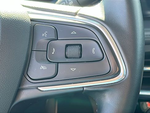 Certified 2024 Buick Encore GX Sport Touring image 18
