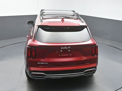 Used 2023 Kia Sorento S w/ Panoramic Sunroof Package image 45