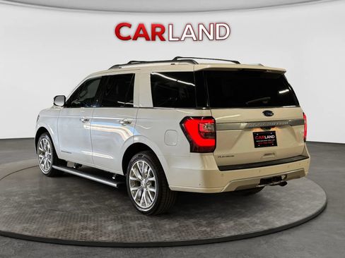 Used 2018 Ford Expedition Platinum AWD/4WD image 3