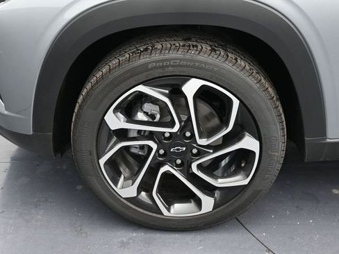 New 2026 Chevrolet Trax RS w/ Driver Confidence Package FWD image 17