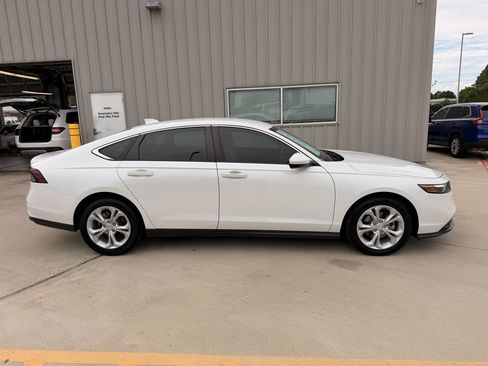 Certified 2024 Honda Accord LX image 9