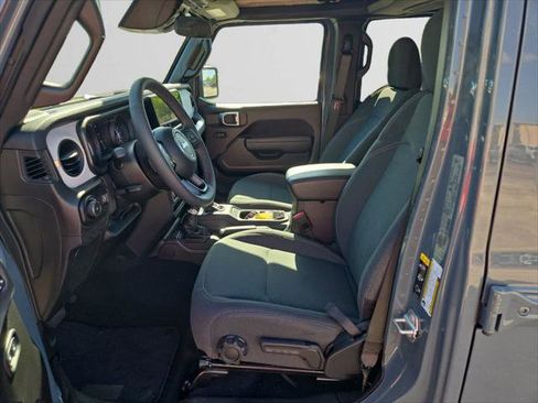 Certified 2025 Jeep Wrangler Sport S image 8