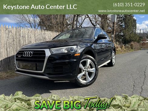 Used 2020 Audi Q5 2.0T Premium w/ Convenience Package AWD/4WD image 1