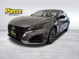 Used 2025 Nissan Altima 2.5 SV 360° Tour