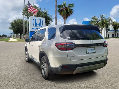 Used 2025 Honda Pilot EX-L image 5
