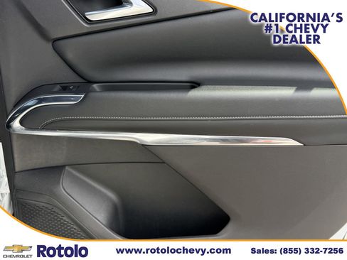 Used 2025 Chevrolet Traverse LT FWD image 11