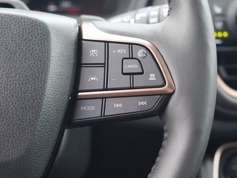 Certified 2026 Toyota Grand Highlander AWD Hybrid image 25