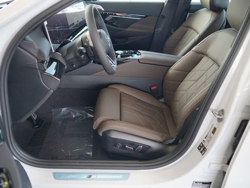 New 2027 BMW 530i xDrive AWD/4WD image 10