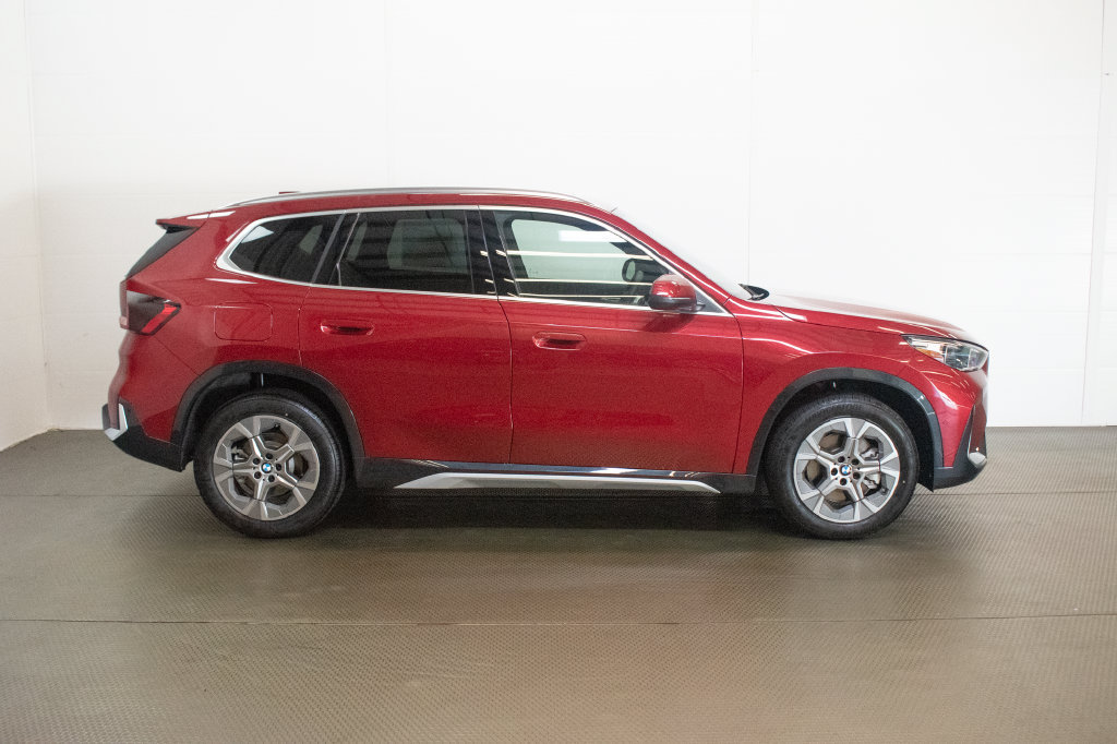 New 2026 BMW X1 xDrive28i w/ Convenience Package AWD/4WD image 3