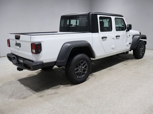 New 2026 Jeep Gladiator Sport image 4