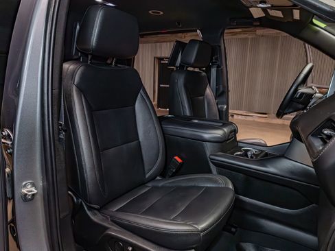 Used 2021 Chevrolet Tahoe Z71 w/ Rear Media and Nav Package image 22