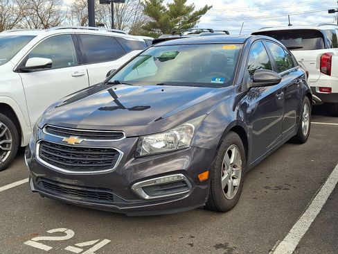Used 2016 Chevrolet Cruze LT w/ Sun And Sound Package image 5