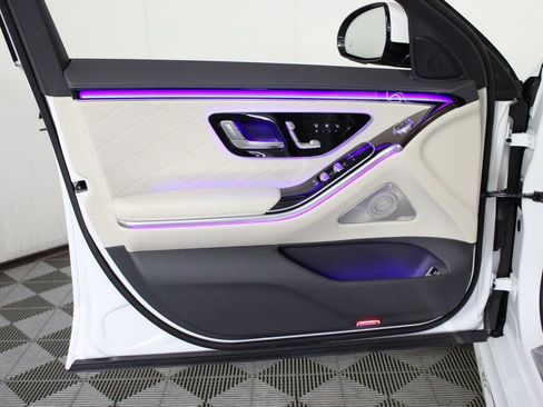 New 2026 Mercedes-Benz S 580 4MATIC Sedan image 10