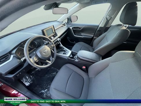 Used 2020 Toyota RAV4 LE image 25