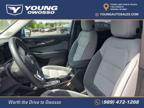 Used 2024 Chevrolet TrailBlazer LT w/ LT Cold Weather Package AWD/4WD image 7