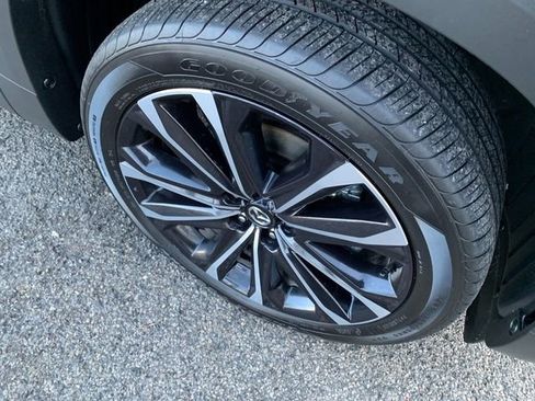 Certified 2025 MAZDA CX-50 2.5 Turbo w/ Premium Plus Pkg image 9