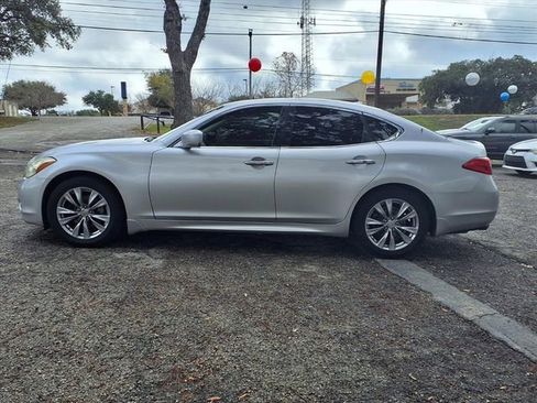 Used 2013 INFINITI M37 Base w/ Premium Pkg image 4
