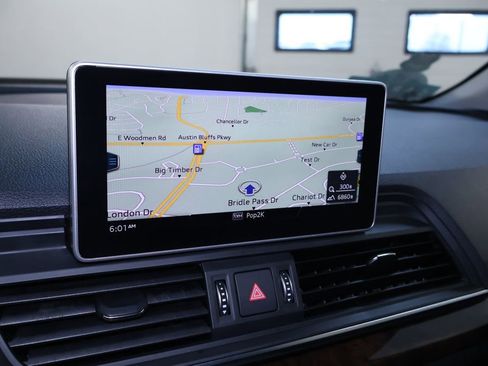 Used 2018 Audi Q5 2.0T Premium Plus w/ Premium Plus Package image 38