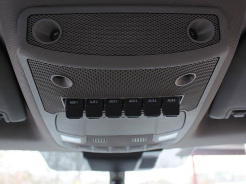 Used 2022 Ford F550 4x4 Crew Cab Super Duty w/ Power Equipment Group image 30