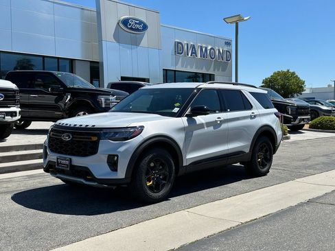 New 2026 Ford Explorer Tremor AWD/4WD image 2