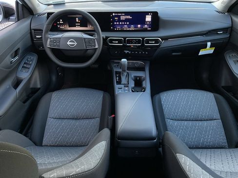 New 2026 Nissan Sentra SV w/ SV Convenience Package FWD image 18