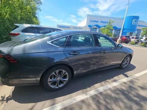 Used 2024 Honda Accord EX image 4