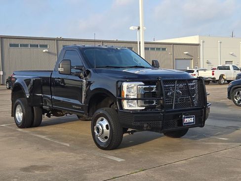 Used 2025 Ford F350 XLT w/ FX4 Off-Road Package AWD/4WD image 3