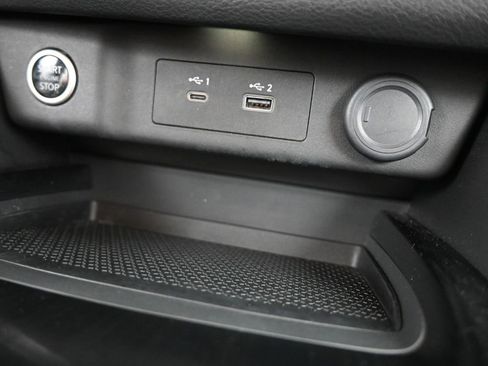 Used 2022 Nissan Rogue SV image 15