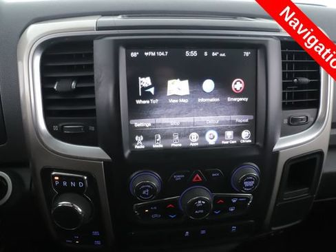 Used 2017 RAM 1500 Classic SLT w/ SLT Plus D←cor Group AWD/4WD image 4