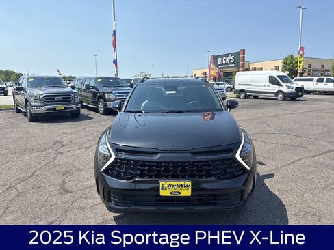 Used 2025 Kia Sportage X-Line AWD/4WD image 4