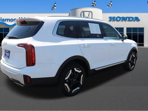 Used 2024 Kia Telluride S w/ S Sunroof Package FWD image 6