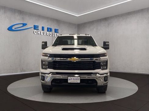 New 2026 Chevrolet Silverado 3500 LT w/ All Star Edition AWD/4WD image 2