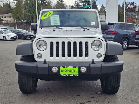 Used 2018 Jeep Wrangler Sport image 2