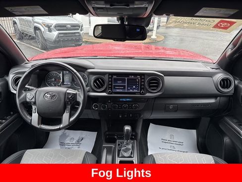 Certified 2022 Toyota Tacoma TRD Sport image 19