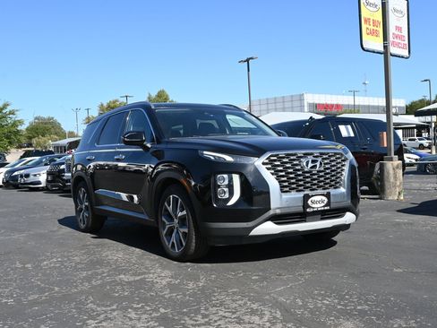 Used 2020 Hyundai Palisade SEL w/ Convenience Package FWD image 3