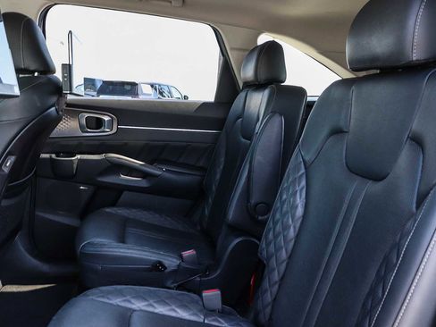 Used 2022 Kia Sorento SX FWD image 22