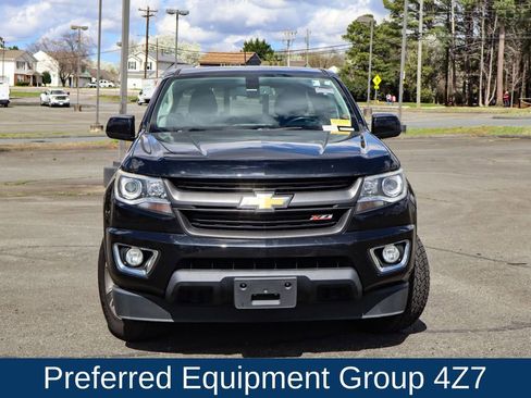 Used 2018 Chevrolet Colorado Z71 image 2