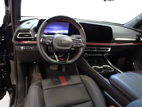 Used 2024 Chevrolet Traverse RS w/ LPO, Floor Liner Package image 5