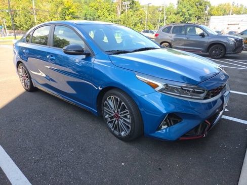 Used 2023 Kia Forte GT w/ GT2 Package FWD image 2